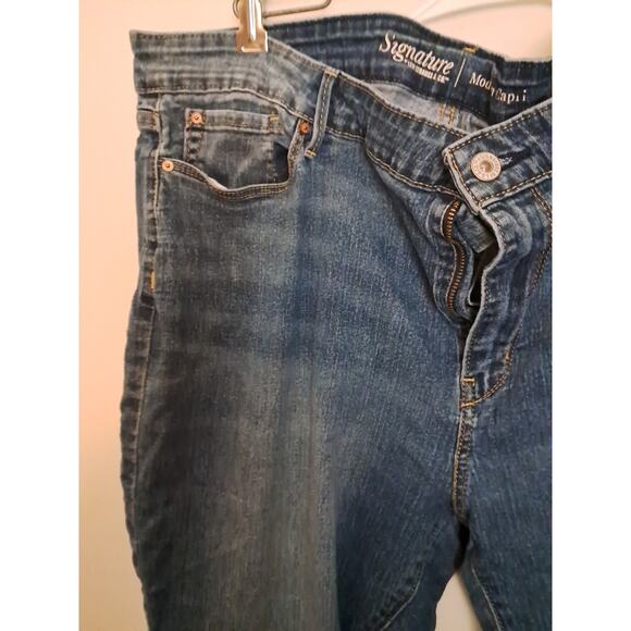 Signature Levi Strauss Jeans Capris Womens Size 22 - Picture 2 of 7